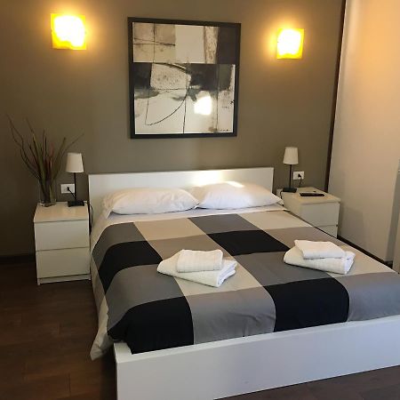 로마 알미 룸스 B&B 외부 사진