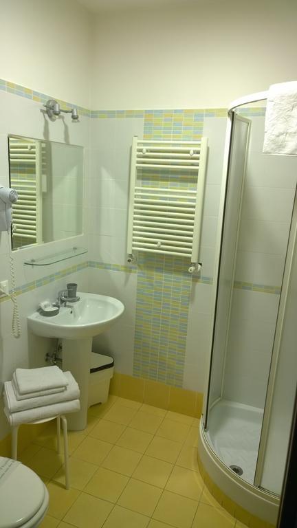 로마 알미 룸스 B&B 외부 사진