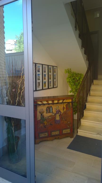 로마 알미 룸스 B&B 외부 사진