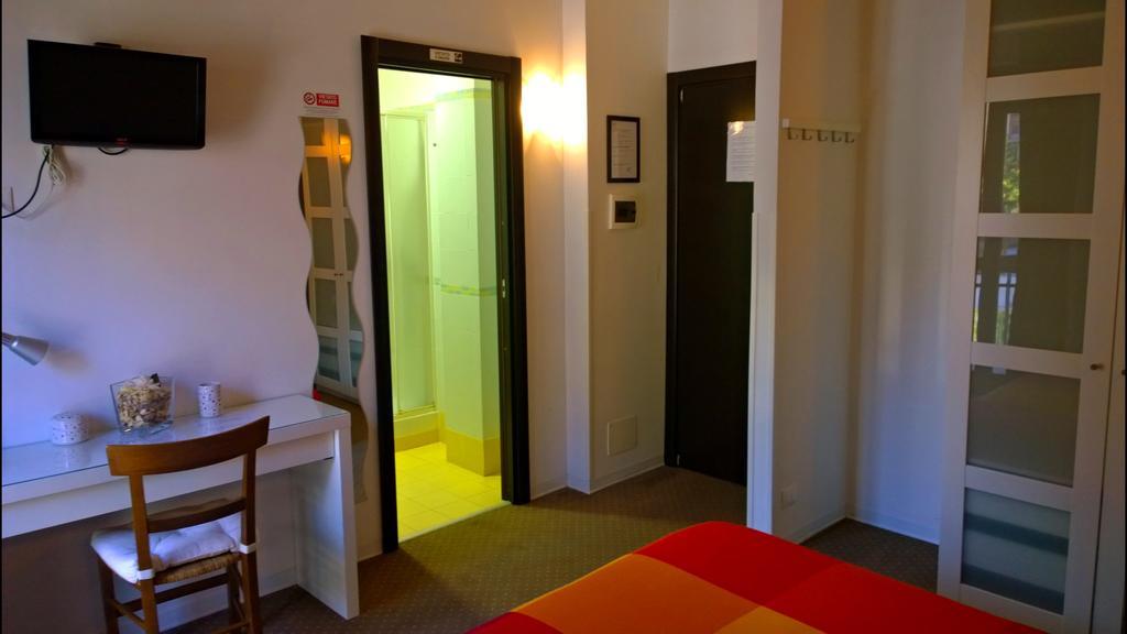 로마 알미 룸스 B&B 외부 사진
