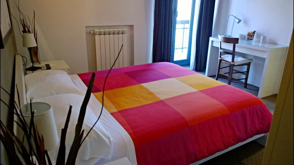 로마 알미 룸스 B&B 외부 사진