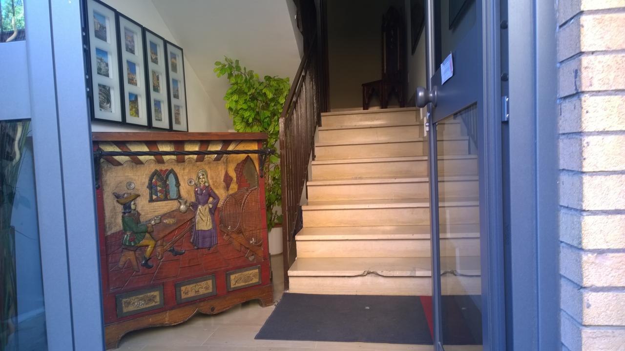 로마 알미 룸스 B&B 외부 사진