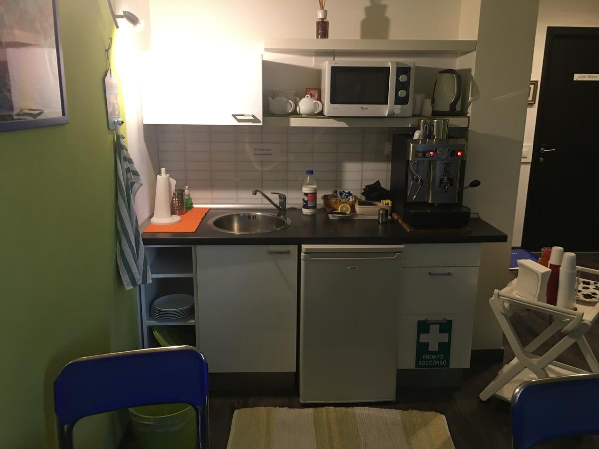 로마 알미 룸스 B&B 외부 사진