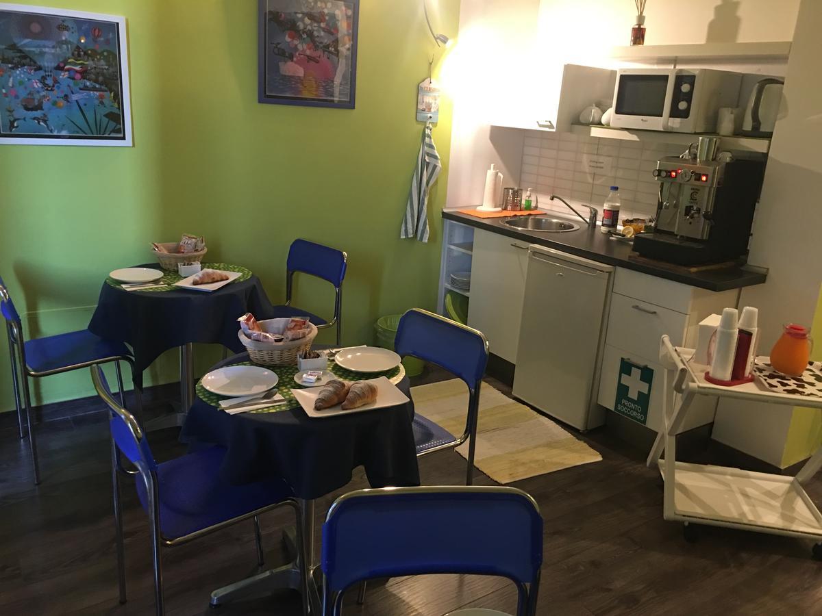 로마 알미 룸스 B&B 외부 사진